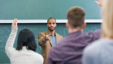 Tips to Understanding Your Lecturer Tips to Understanding Your Lecturer